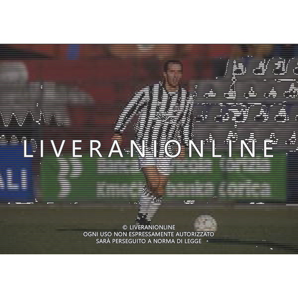 RETROSPETTIVA FAUSTO PIZZI CALCIATORE NELLA FOTO FAUSTO PIZZI CON LA MAGLIA DELL\'UDINESE CALCIO AG ALDO LIVERANI SAS