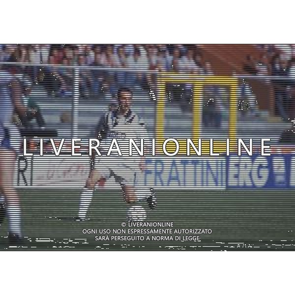 RETROSPETTIVA FAUSTO PIZZI CALCIATORE NELLA FOTO FAUSTO PIZZI CON LA MAGLIA DELL\'INTER AG ALDO LIVERANI SAS