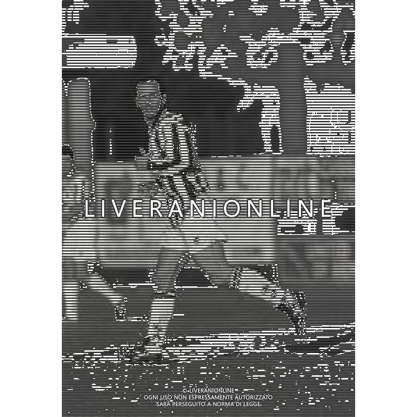 RETROSPETTIVA FAUSTO PIZZI CALCIATORE NELLA FOTO FAUSTO PIZZI CON LA MAGLIA DELL\'UDINESE CALCIO AG ALDO LIVERANI SAS