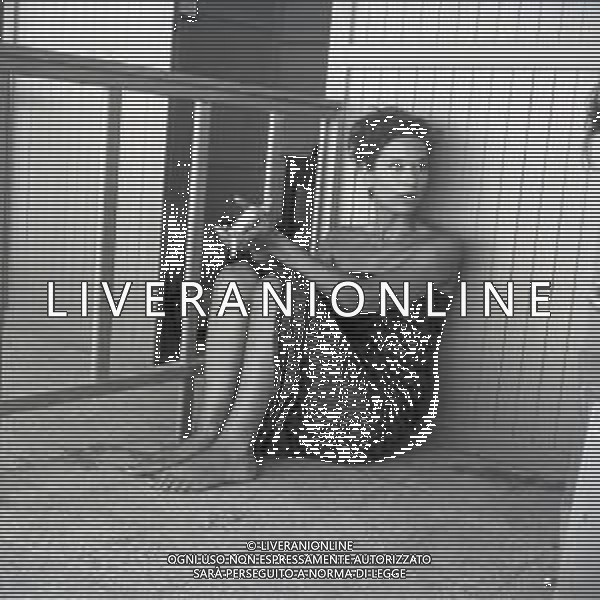 RETROSPETTIVA LEA MASSARI ATTRICE NELLA FOTO LEA MASSARI NELL\'ANNO 1958 A OSTIA AG ALDO LIVERANI SAS