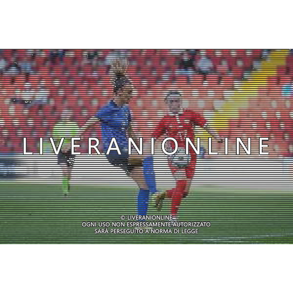 GriffoniE/LMedia - Women&#39;s World Cup 2023 Qualifiers - Italy vs Moldova - FIFA World Cup 17 September 2021 - Nereo Rocco stadium, Trieste, Italy Photo showing: Barbara Bonansea (Italy) tries to score a goal hindered by Nadeida Colesnicenco (Moldova) @GriffoniE/LMedia/AGENZIA ALDO LIVERANI SAS