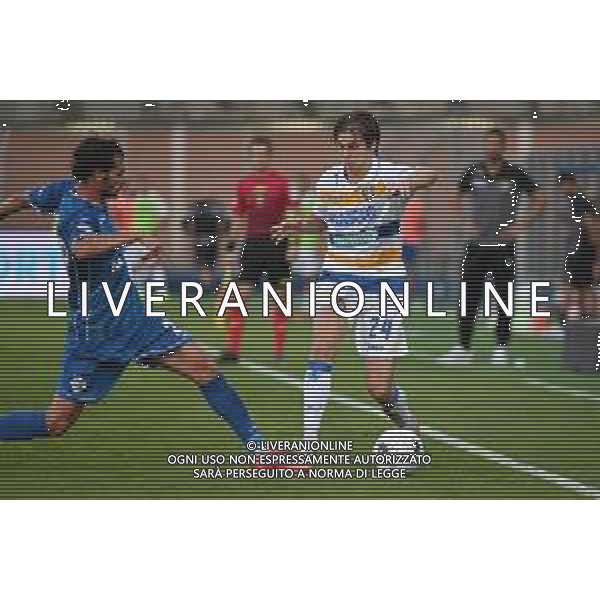 ¬© TVRG Alessio Zerbin (Frosinone) e sulla SX Luca Vignali (Como) Como vs Frosinone Campionato Serie BKT - 4a giornata Como 17-09-2021 Stadio Giuseppe Sinigaglia foto Roberto Garavaglia/ag. Aldo Liverani sas/AGENZIA ALDO LIVERANI SAS