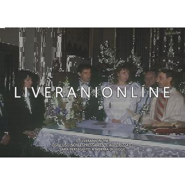 RETROSPETTIVA GIUSEPPE BARESI CALCIATORE NELLA FOTO GIUSEPPE BARESI CON LA MOGLIE ELENA TAGLIABUE IL GIORNO DELLE NOZZE AG ALDO LIVERANI SAS