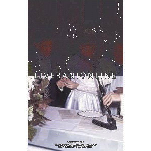 RETROSPETTIVA GIUSEPPE BARESI CALCIATORE NELLA FOTO GIUSEPPE BARESI CON LA MOGLIE ELENA TAGLIABUE IL GIORNO DELLE NOZZE AG ALDO LIVERANI SAS