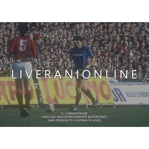 RETROSPETTIVA GIUSEPPE BARESI CALCIATORE NELLA FOTO GIUSEPPE BARESI CON LA MAGLIA DELL\'INTER AG ALDO LIVERANI SAS