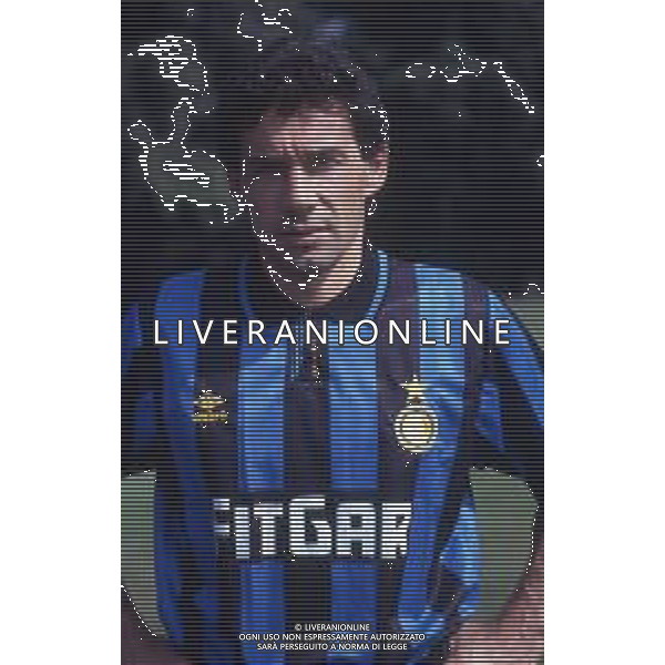 RETROSPETTIVA GIUSEPPE BARESI CALCIATORE NELLA FOTO GIUSEPPE BARESI CON LA MAGLIA DELL\'INTER AG ALDO LIVERANI SAS