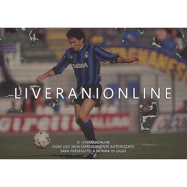 RETROSPETTIVA GIUSEPPE BARESI CALCIATORE NELLA FOTO GIUSEPPE BARESI CON LA MAGLIA DELL\'INTER AG ALDO LIVERANI SAS