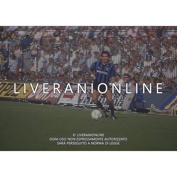 RETROSPETTIVA GIUSEPPE BARESI CALCIATORE NELLA FOTO GIUSEPPE BARESI CON LA MAGLIA DELL\'INTER AG ALDO LIVERANI SAS