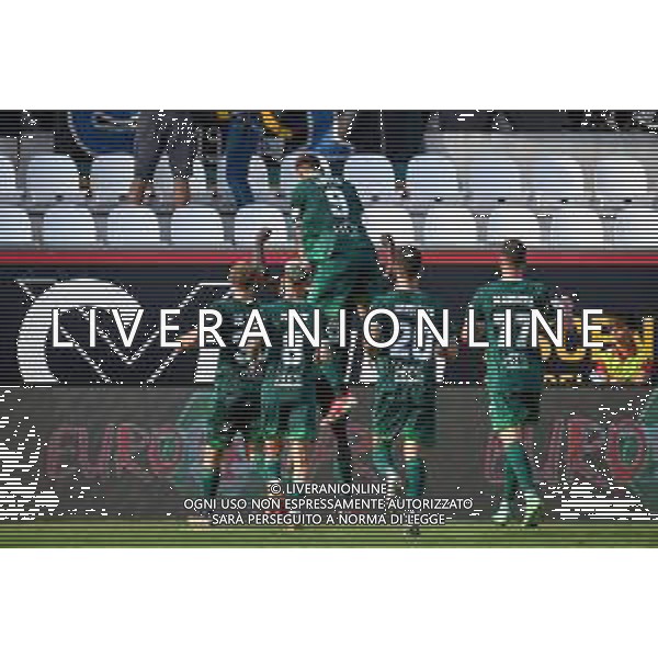 GriffoniE/LMedia - LR Vicenza vs AC Pisa - Campionato di Calcio Serie BKT 2021/2022 18 settembre 2021 - Stadio Romeo Menti, Vicenza, Italia Nella foto: Idrissa Toure\' (Pisa) esulta di fronte ai tifosi dopo aver segnato il gol del 1-1 @GriffoniE/LMedia AG ALDO LIVERANI SAS