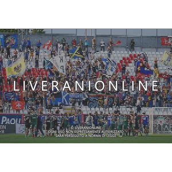 GriffoniE/LMedia - LR Vicenza vs AC Pisa - Campionato di Calcio Serie BKT 2021/2022 18 settembre 2021 - Stadio Romeo Menti, Vicenza, Italia Nella foto: Il Pisa festeggia la vittoria sotto i tifosi @GriffoniE/LMedia AG ALDO LIVERANI SAS