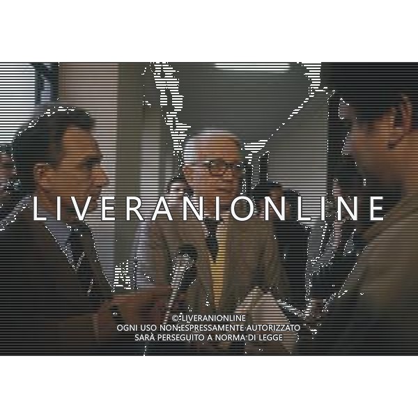 RETROSPETTIVA ENZO BIAGI GIORNALISTA E SCRITTORE E CONDUTTORE TELEVISIVO NELLA FOTO ENZO BIAGI A MILANO IN TRIBUNALE PER INFORMAZIONI SULLA BORSA DEL BANCHIERE ROBERTO CALVI NELL\'ANNO 1986 AG ALDO LIVERANI SAS