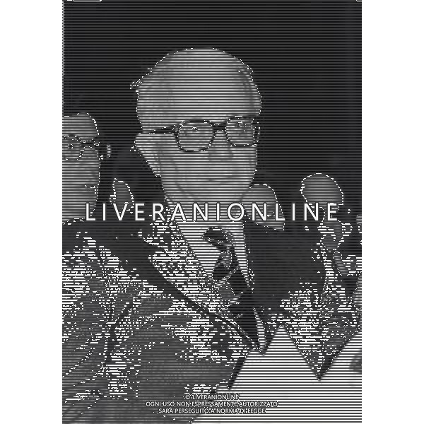 RETROSPETTIVA ENZO BIAGI GIORNALISTA E SCRITTORE E CONDUTTORE TELEVISIVO  NELLA FOTO ENZO BIAGI NELL\'ANNO 1985  AG ALDO LIVERANI SAS  