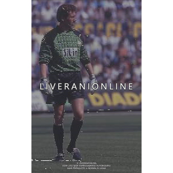 RETROSPETTIVA FABRIZIO FERRON CALCIATORE NELLA FOTO FABRIZIO FERRON CON LA MAGLIA DELL\'ATALANTA CALCIO AG ALDO LIVERANI SAS