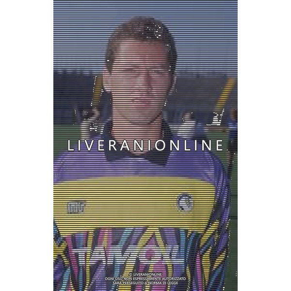RETROSPETTIVA FABRIZIO FERRON CALCIATORE NELLA FOTO FABRIZIO FERRON CON LA MAGLIA DELL\'ATALANTA CALCIO AG ALDO LIVERANI SAS