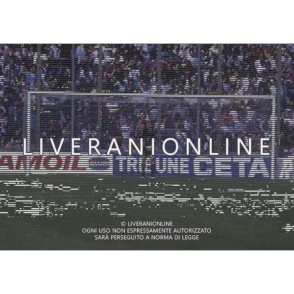 RETROSPETTIVA FABRIZIO FERRON CALCIATORE NELLA FOTO FABRIZIO FERRON CON LA MAGLIA DELL\'ATALANTA CALCIO AG ALDO LIVERANI SAS