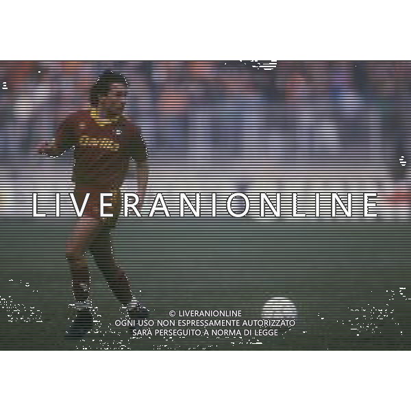 RETROSPETTIVA FABRIZIO DI MAURO CALCIATORE NELLA FOTO FABRIZIO DI MAURO CON LA MAGLIA DELLA ROMA CALCIO AG ALDO LIVERANI SAS
