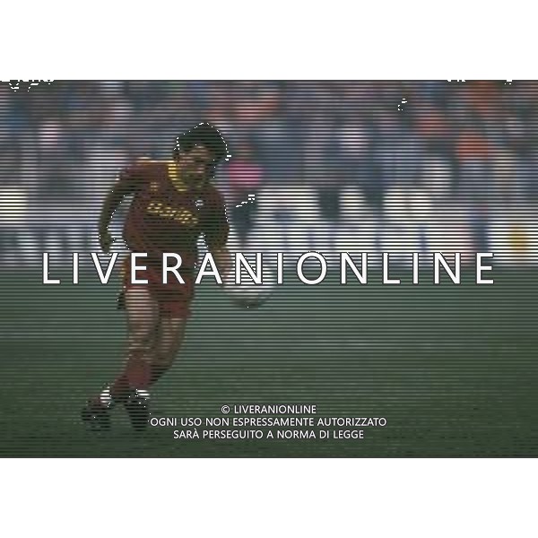RETROSPETTIVA FABRIZIO DI MAURO CALCIATORE NELLA FOTO FABRIZIO DI MAURO CON LA MAGLIA DELLA ROMA CALCIO AG ALDO LIVERANI SAS