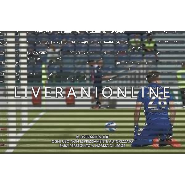 22-9-2021. Cagliari Calcio - Empoli F.C.. 5° giornata Serie A calcio 2021-2022. Italia, Sardegna, Cagliari, Stadio Unipol Domus. Salvatore Moi/Aldo Liverani s.a.s. Nella foto: gol ed esultanza empoli di Leo Stulac Empoli contro Cagliari in trasferta 0-2 ©MOI/AGENZIA ALDO LIVERANI SAS