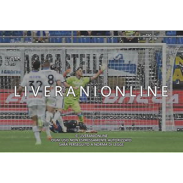 Lautaro Martinez (Inter) segna il gol dell\'1 a 0 Inter vs Atalanta Campionato Serie A TIM - 6a giornata Milano 25-09-2021 Stadio Giuseppe Meazza - San Siro foto Roberto Garavaglia/ag. Aldo Liverani sas /AGENZIA ALDO LIVERANI SAS