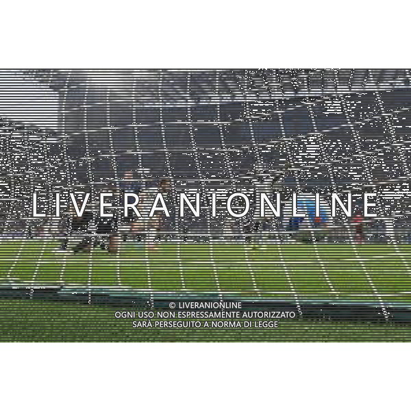 Rafael Toloi (Atalanta) segna il gol del 2 a 1 Inter vs Atalanta Campionato Serie A TIM - 6a giornata Milano 25-09-2021 Stadio Giuseppe Meazza - San Siro foto Roberto Garavaglia/ag. Aldo Liverani sas /AGENZIA ALDO LIVERANI SAS