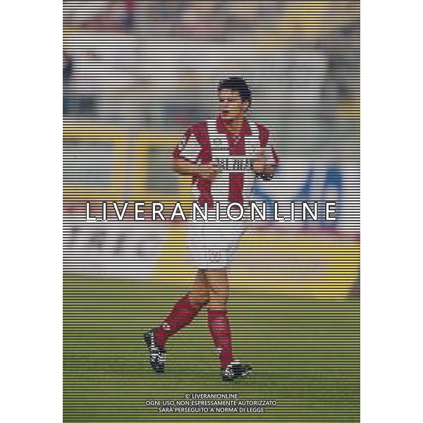 RETROSPETTIVA ARTURO DI NAPOLI CALCIATORE NELLA FOTO ARTURO DI NAPOLI CON LA MAGLIA DEL VICENZA CALCIO AG ALDO LIVERANI SAS