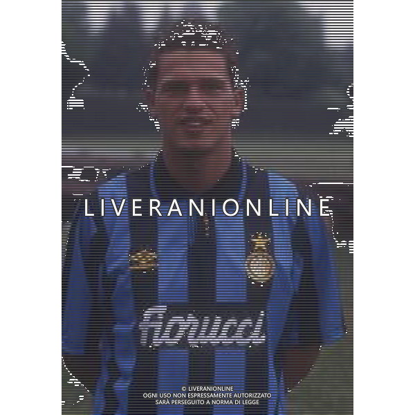 RETROSPETTIVA ARTURO DI NAPOLI CALCIATORE NELLA FOTO ARTURO DI NAPOLI CON LA MAGLIA DELL\'INTER AG ALDO LIVERANI SAS