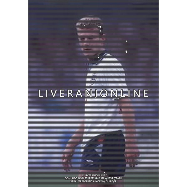 RETROSPETTIVA ALAN SHEARER CALCIATORE NELLA FOTO ALAN SHEARER CON LA MAGLIA DELLA NAZIONALE DELL\'INGHILTERRA AG-DFP-MIAG ALDO LIVERANI SAS