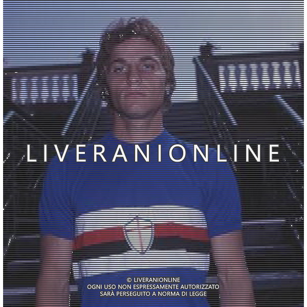 RETROSPETTIVA MAURO FERRONI CALCIATORE NELLA FOTO MAURO FERRONI CON LA MAGLIA DELLA SAMPDORIA AG ALDO LIVERANI SAS