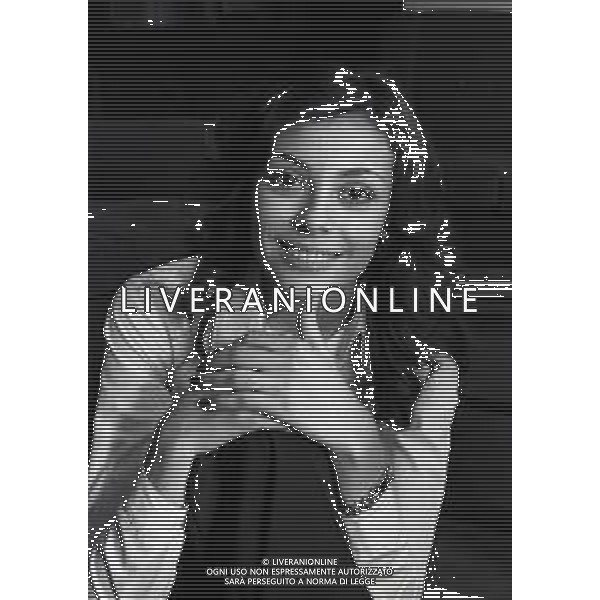 RETROSPETTIVA ALICE PSEUDONIMO DI CARLA BISSI CANTANTE NELLA FOTO ALICE PSEUDONIMO DI CARLA BISSI NELL\'ANNO 1972 A MILANO AG ALDO LIVERANI SAS