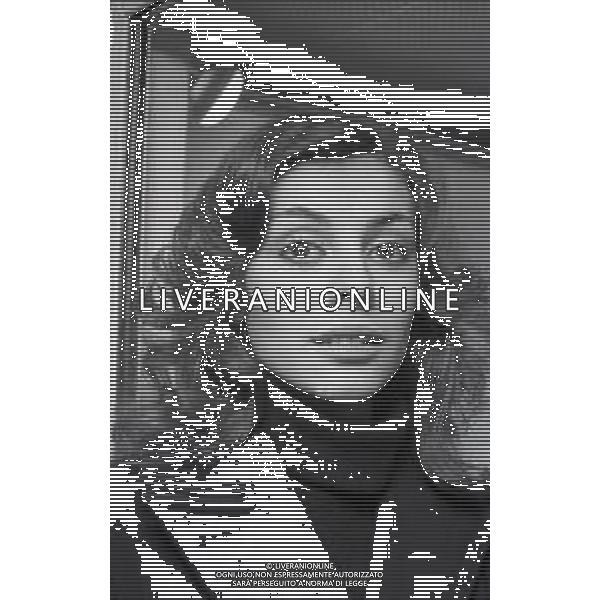 RETROSPETTIVA ALICE PSEUDONIMO DI CARLA BISSI CANTANTE NELLA FOTO ALICE PSEUDONIMO DI CARLA BISSI NELL\'ANNO 1972 A MILANO AG ALDO LIVERANI SAS
