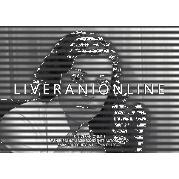 RETROSPETTIVA ALICE PSEUDONIMO DI CARLA BISSI CANTANTE NELLA FOTO ALICE PSEUDONIMO DI CARLA BISSI NELL\'ANNO 1972 A MILANO AG ALDO LIVERANI SAS