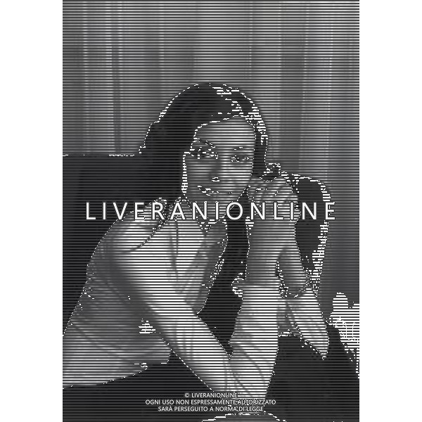 RETROSPETTIVA ALICE PSEUDONIMO DI CARLA BISSI CANTANTE NELLA FOTO ALICE PSEUDONIMO DI CARLA BISSI NELL\'ANNO 1972 A MILANO AG ALDO LIVERANI SAS