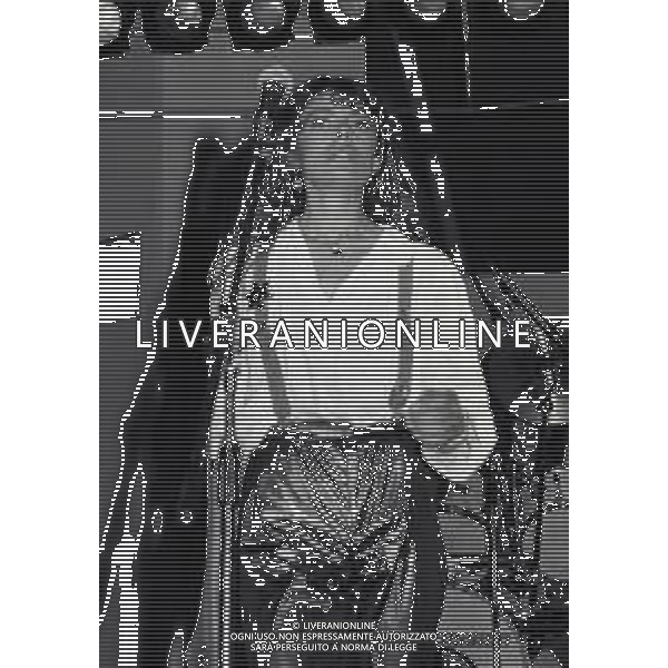 RETROSPETTIVA ALICE PSEUDONIMO DI CARLA BISSI CANTANTE NELLA FOTO ALICE PSEUDONIMO DI CARLA BISSI NELL\'ANNO 1981 A MILANO AG ALDO LIVERANI SAS 