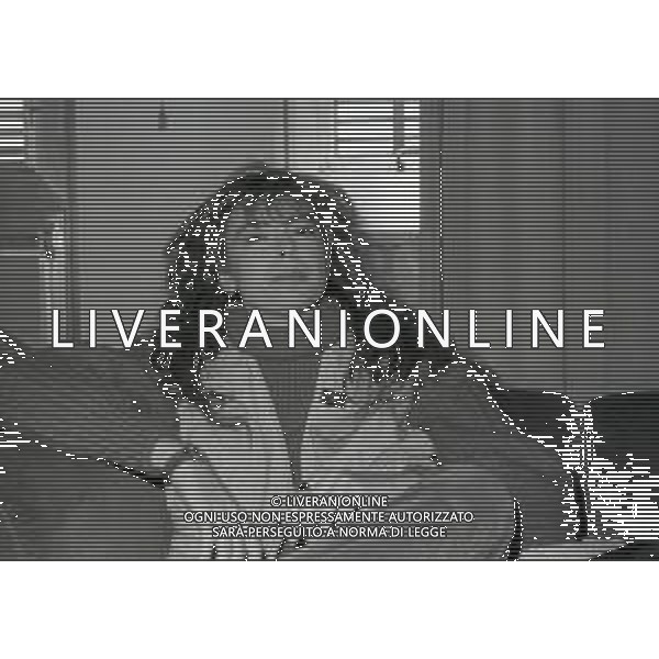 RETROSPETTIVA ALICE PSEUDONIMO DI CARLA BISSI CANTANTE NELLA FOTO ALICE PSEUDONIMO DI CARLA BISSI NELL\'ANNO 1982 A TERRAZZA MARTINI A MILANO AG ALDO LIVERANI SAS  