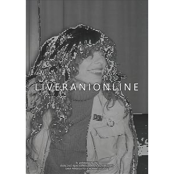 RETROSPETTIVA ALICE PSEUDONIMO DI CARLA BISSI CANTANTE NELLA FOTO ALICE PSEUDONIMO DI CARLA BISSI NELL\'ANNO 1982 A TERRAZZA MARTINI A MILANO AG ALDO LIVERANI SAS 