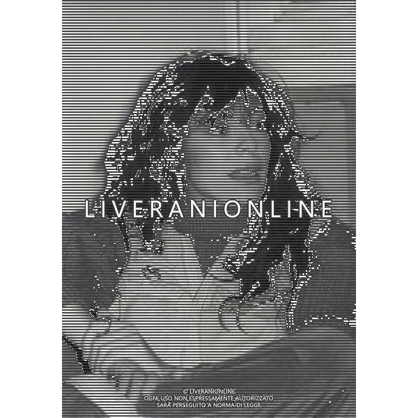 RETROSPETTIVA ALICE PSEUDONIMO DI CARLA BISSI CANTANTE NELLA FOTO ALICE PSEUDONIMO DI CARLA BISSI NELL\'ANNO 1982 A TERRAZZA MARTINI A MILANO AG ALDO LIVERANI SAS 