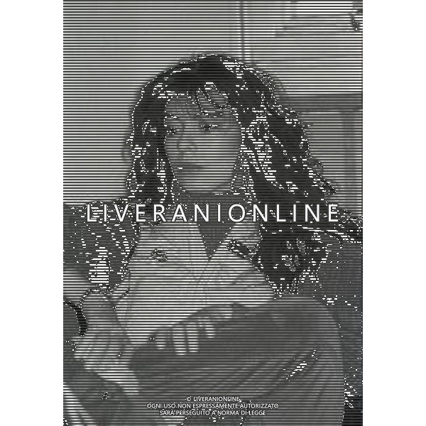 RETROSPETTIVA ALICE PSEUDONIMO DI CARLA BISSI CANTANTE NELLA FOTO ALICE PSEUDONIMO DI CARLA BISSI NELL\'ANNO 1982 A TERRAZZA MARTINI A MILANO AG ALDO LIVERANI SAS 