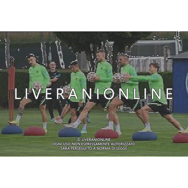 ¬© TVRG Allenamento Inter nella foto i giocatori durante l\'allenamento Appiano Gentile (CO) 27-09-2021 Centro sportivo Suning in memoria di Angelo Moratti Allenamento dell\'Inter in preparazione della gara contro lo Shakhtar Donetsk valevole per la 2a giornata del gruppo D della fase a gironi della UEFA Champions League foto Roberto Garavaglia/ag. Aldo Liverani sas/AGENZIA ALDO LIVERANI SAS