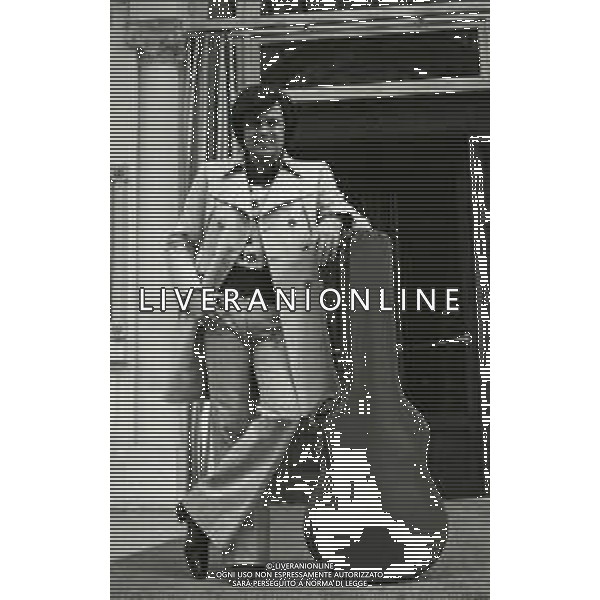 RETROSPETTIVA LITTLE TONY PSEUDONIMO DI ANTONIO CIACCI CANTANTE NELLA FOTO LITTLE TONY PSEUDONIMO DI ANTONIO CIACCI A SANREMO NELL\'ANNO 1974 AG ALDO LIVERANI SAS