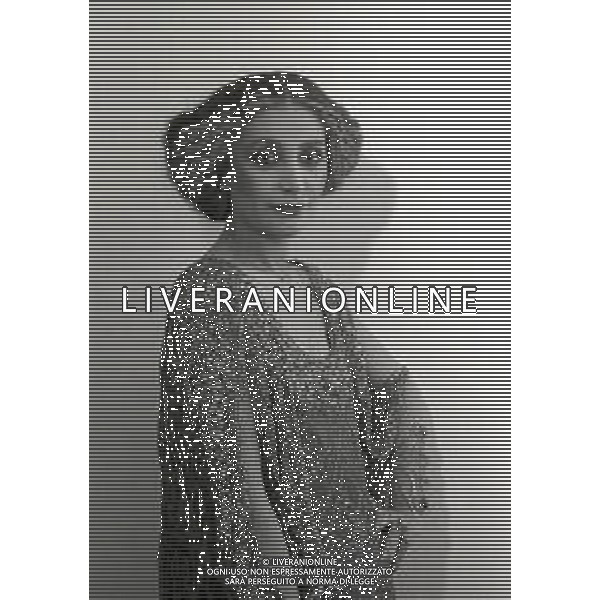 RETROSPETTIVA MIA MARTINI CANTANTE NELLA FOTO MIA MARTINI A SAINT VINCENT NELL\'ANNO 1974 AG ALDO LIVERANI SAS