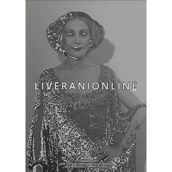 RETROSPETTIVA MIA MARTINI CANTANTE NELLA FOTO MIA MARTINI A SAINT VINCENT NELL\'ANNO 1974 AG ALDO LIVERANI SAS