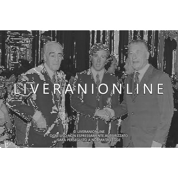 IL PRESIDENTE DELL\'INTER IVANOE FRAIZZOLI A MILANO NEL 1971 - RETROSPETTIVA NELLA FOTO CON LO SCIATORE GUSTAV THOENI ©Archivio Giovanni Liverani/AGENZIA ALDO LIVERANI SAS