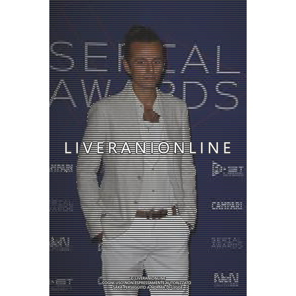 Milano ( MI ) 26/09/2021 Photocall del Red Carpet Cerimonia - Serial Awards -FeST - Festival delle Serie TV Nella foto: Giovanni Luca Picariello in arte Ghemon, Cantante PH Lauro Montagnini /AGENZIA ALDO LIVERANI SAS