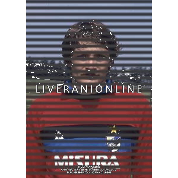 RETROSPETTIVA ASTUTILIO MALGIOGLIO CALCIATORE NELLA FOTO ASTUTILIO MALGIOGLIO CON LA MAGLIA DELL\'INTER CALCIO AG ALDO LIVERANI SAS