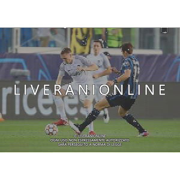 Atalanta-Young Boys Uefa Champions League 2021/2022 2a giornata Bergamo, 29 settembre 2021 Nella foto: Marten de Roon e Michel Aebischer Ph. Soli - Ag. Aldo Liverani/AGENZIA ALDO LIVERANI SAS