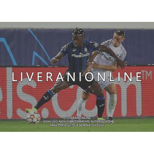 Atalanta-Young Boys Uefa Champions League 2021/2022 2a giornata Bergamo, 29 settembre 2021 Nella foto: Duvan Zapata e Silvan Hefti Ph. Soli - Ag. Aldo Liverani/AGENZIA ALDO LIVERANI SAS