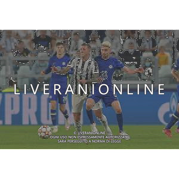 Torino 29.09.2021 Stadio Allianz Stadium ©Alessandro Falzone/Agenzia Aldo Liverani Juventus vs Chelsea Champions League 2021/2022 Nella foto : Jorginho-Bernardeschi Federico ©FALZONE/AGENZIA ALDO LIVERANI SAS