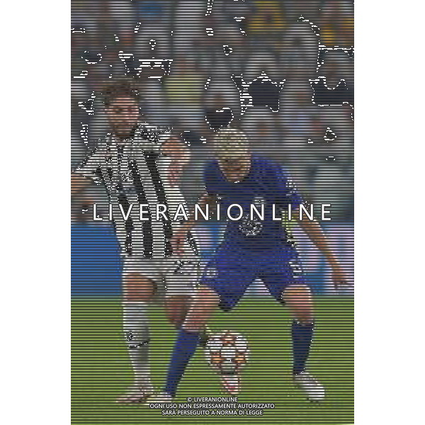 Torino 29.09.2021 Stadio Allianz Stadium ©Alessandro Falzone/Agenzia Aldo Liverani Juventus vs Chelsea Champions League 2021/2022 Nella foto : manuel Locatelli e Jorginho ©FALZONE/AGENZIA ALDO LIVERANI SAS