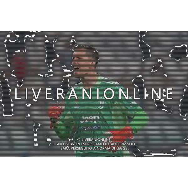 Torino 29.09.2021 Stadio Allianz Stadium ©Alessandro Falzone/Agenzia Aldo Liverani Juventus vs Chelsea Champions League 2021/2022 Nella foto : Wojciech Szczesny ESULTANZA ©FALZONE/AGENZIA ALDO LIVERANI SAS