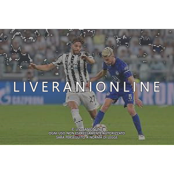 Torino 29.09.2021 Stadio Allianz Stadium ©Alessandro Falzone/Agenzia Aldo Liverani Juventus vs Chelsea Champions League 2021/2022 Nella foto : Jorginho-Manuel Locatelli